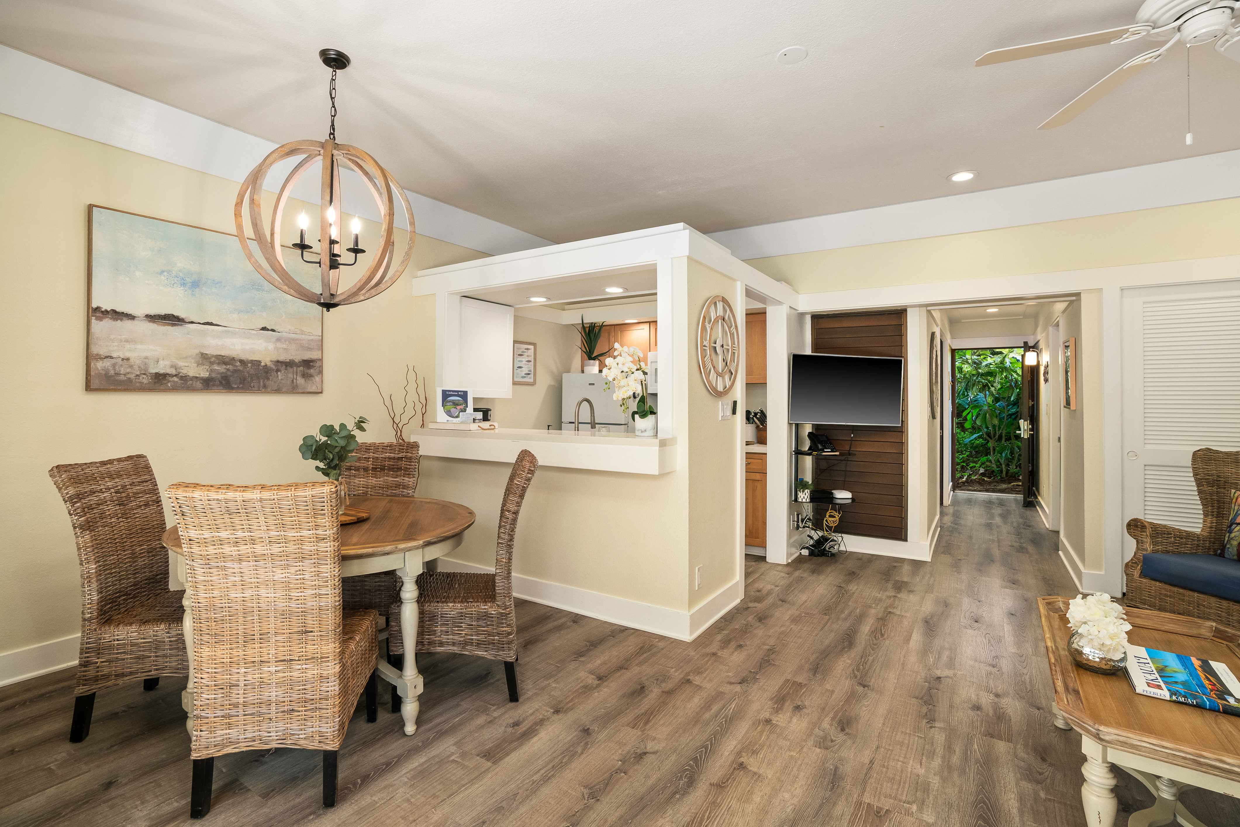 Koloa, HI 96756,2253 POIPU RD #402