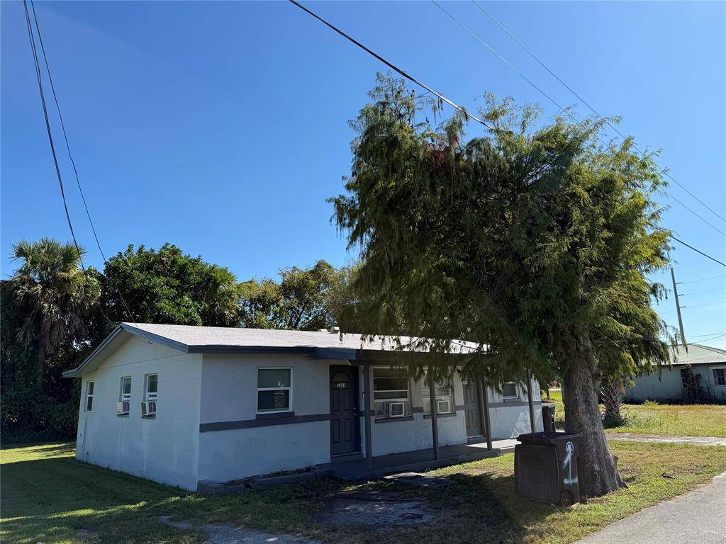 Moore Haven, FL 33471,1038 Gamble St