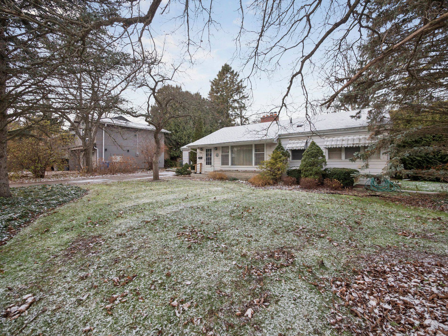 King, ON L7B 1J7,60 Charles ST