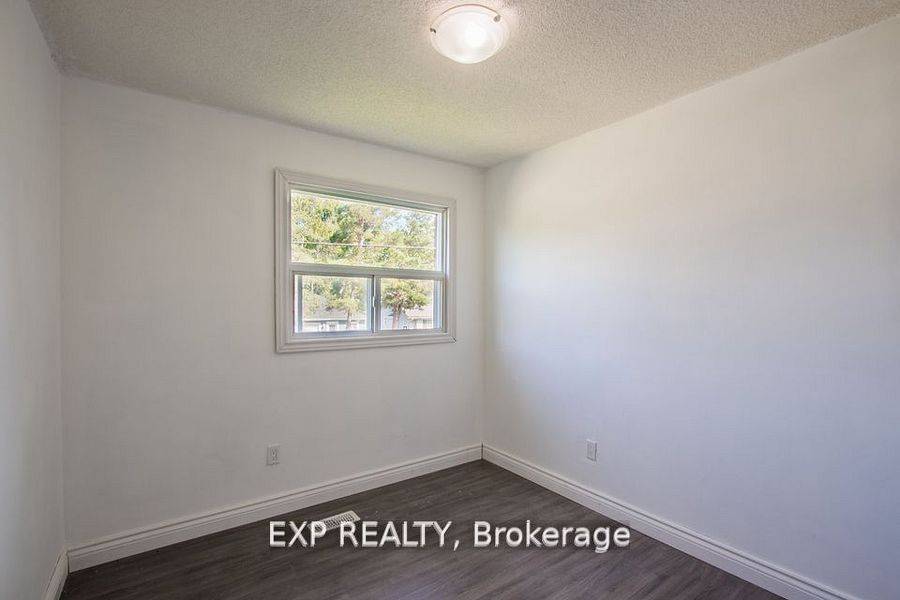 Georgina, ON L4P 2L3,201 Garden AVE