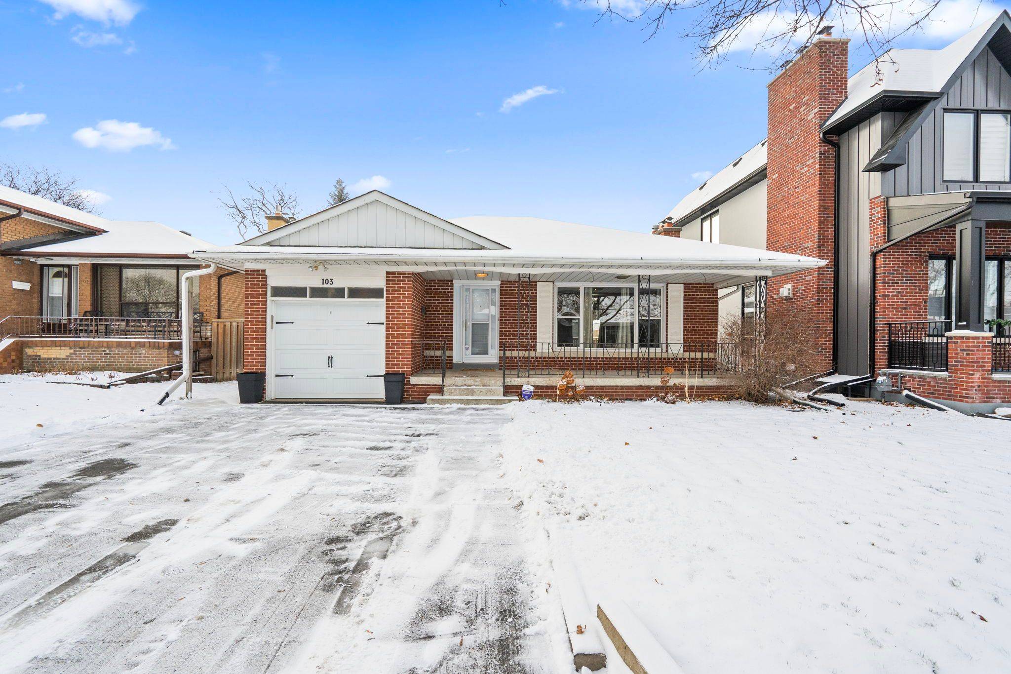 Toronto W09, ON M9P 1H7,103 Summitcrest DR #Main floor