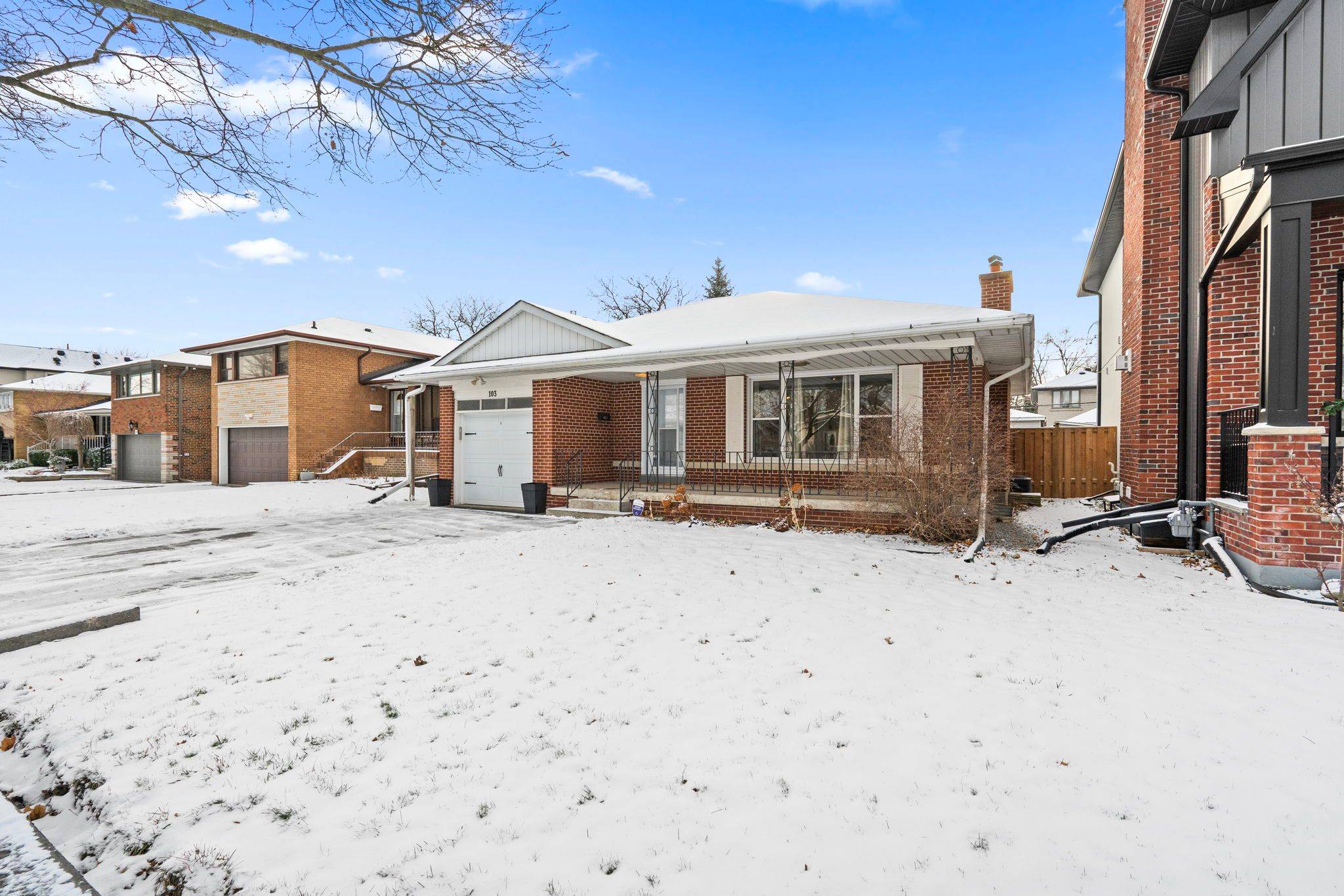 Toronto W09, ON M9P 1H7,103 Summitcrest DR #Main floor