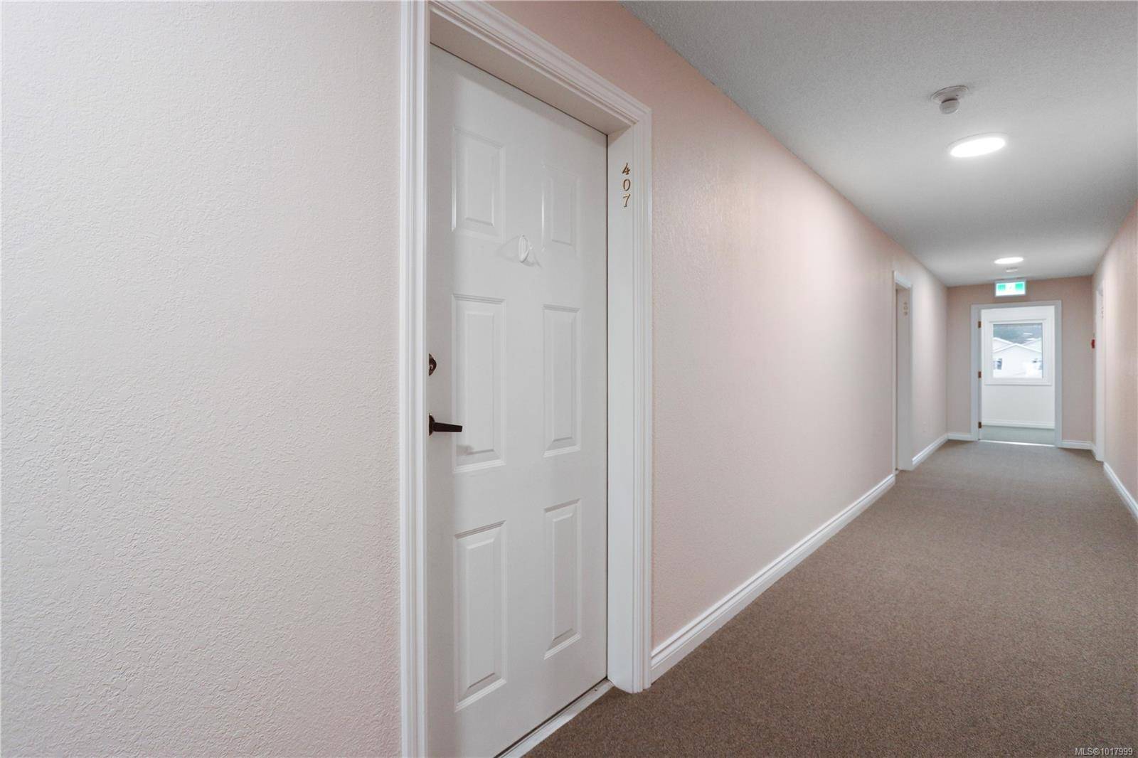 Chemainus, BC V0R 1K1,9942 Daniel St #407