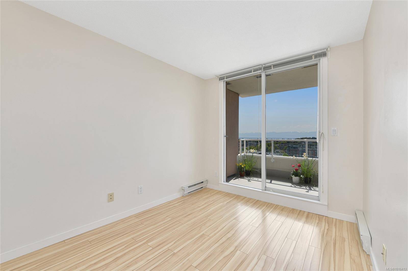 Victoria, BC V8V 4Z3,930 Yates St #1208