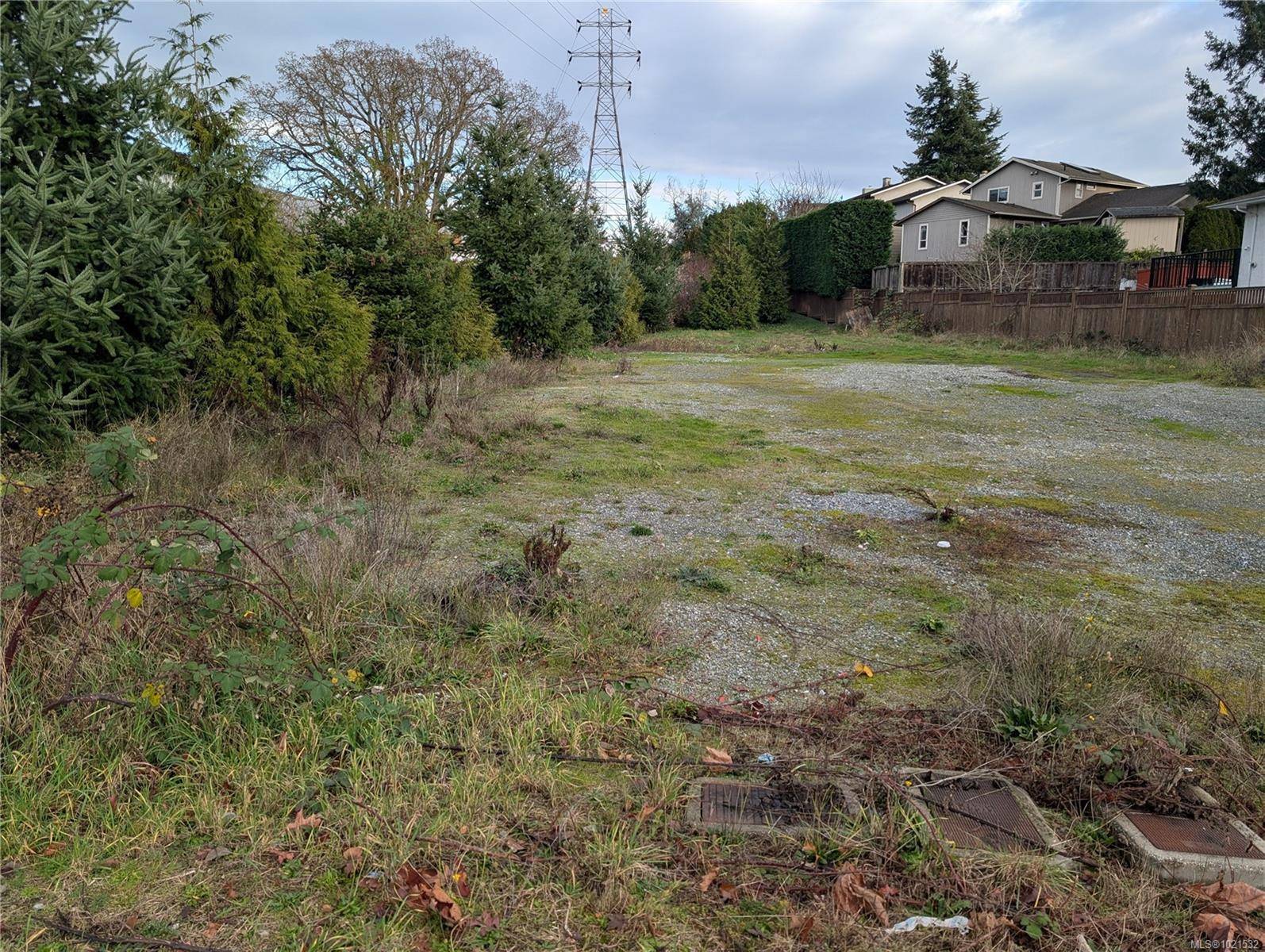 Saanich, BC V8Z 0B9,4225 Douglas St