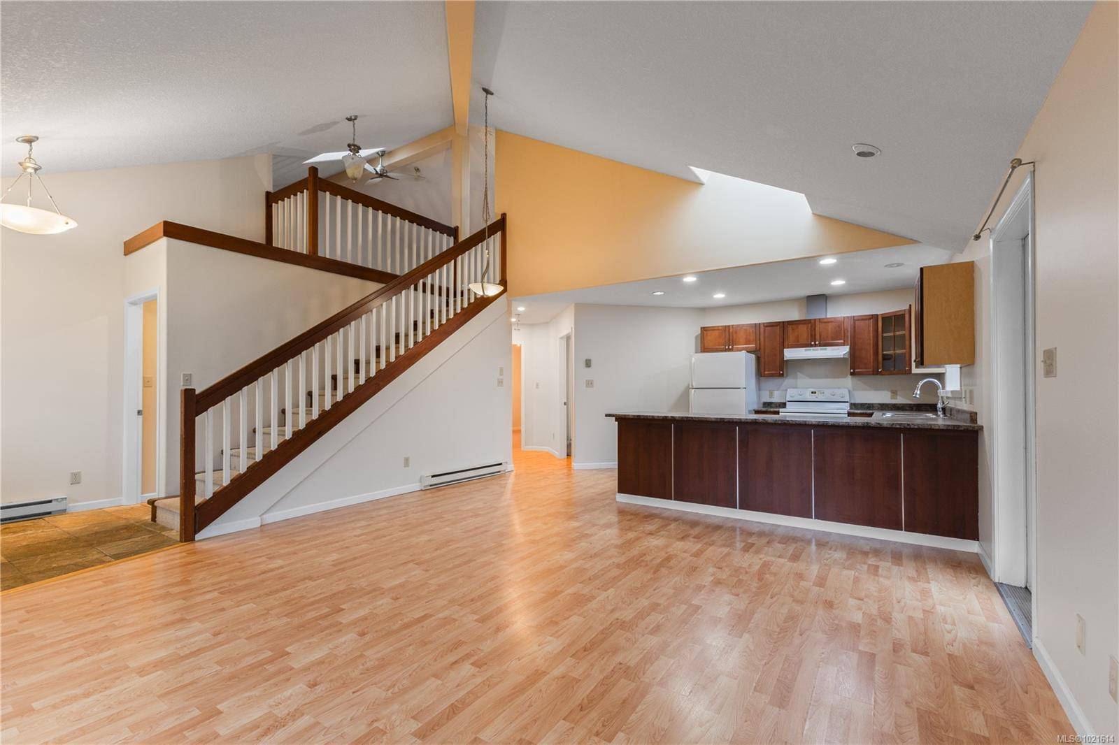 Courtenay, BC V9N 7J8,1126 18th St