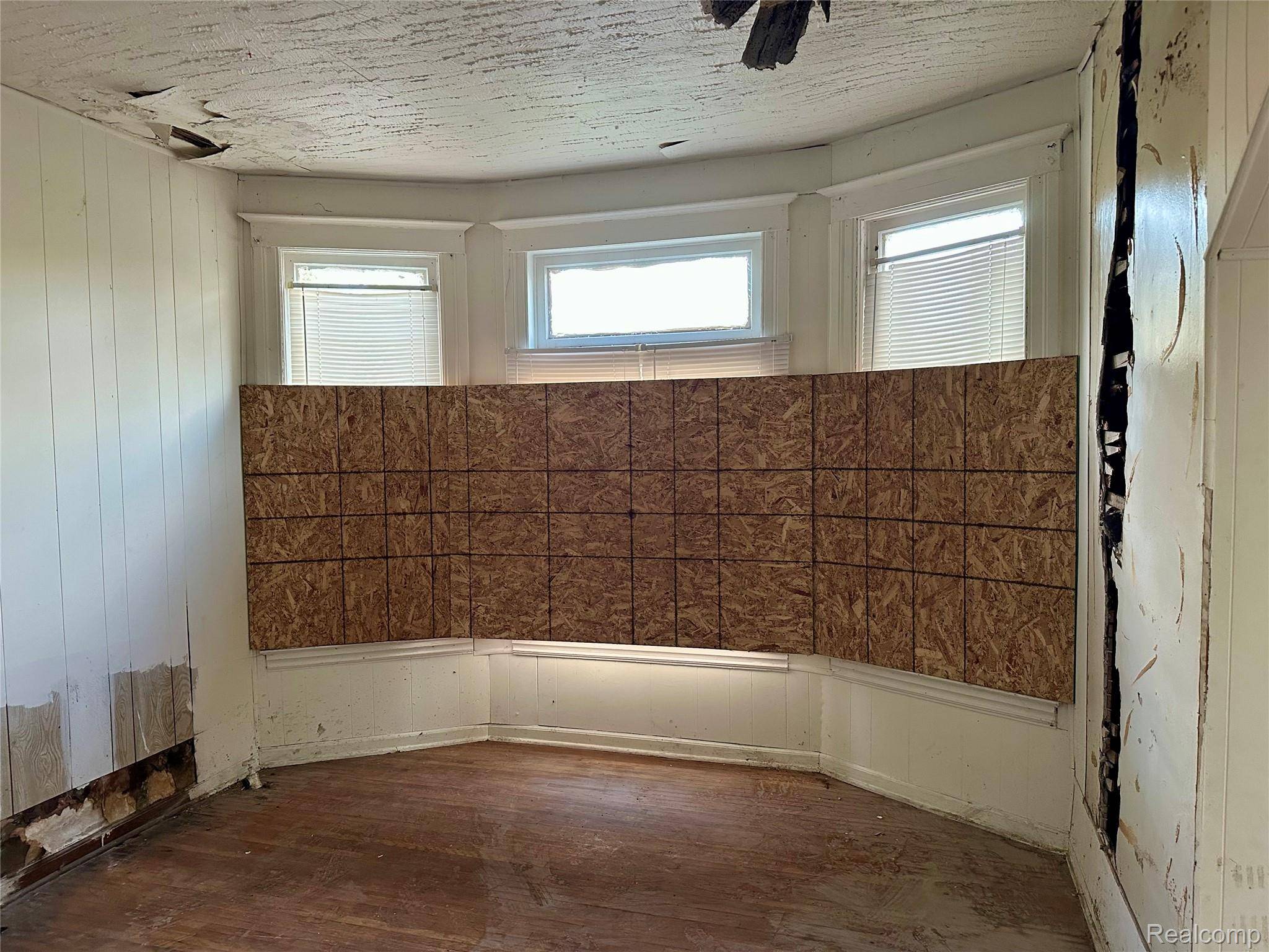 Detroit, MI 48214,3739 Van Dyke ST