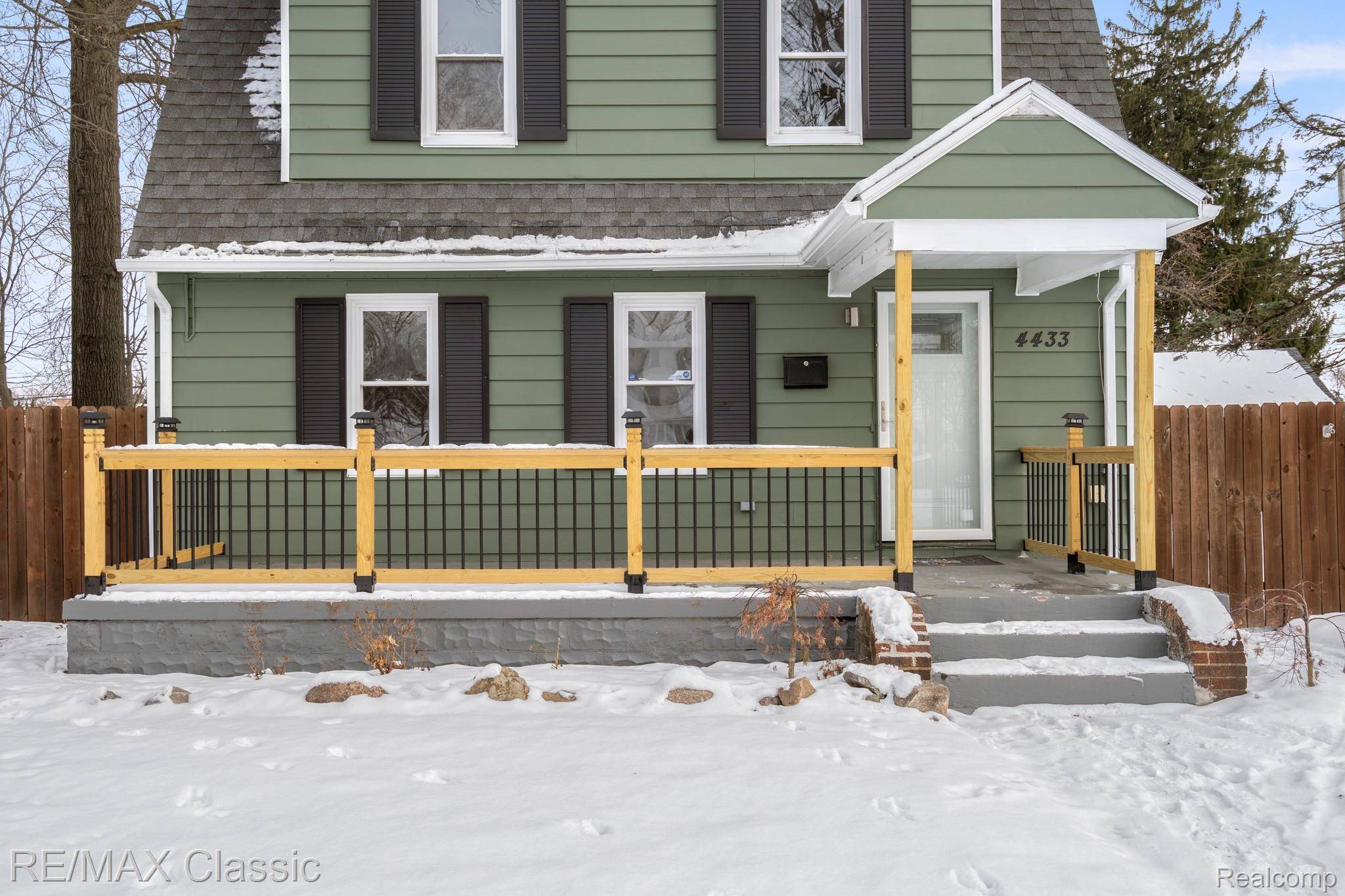 Wayne, MI 48184,4433 Elizabeth ST