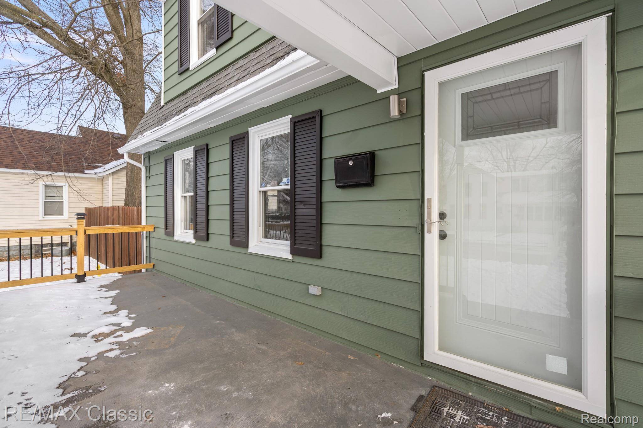 Wayne, MI 48184,4433 Elizabeth ST