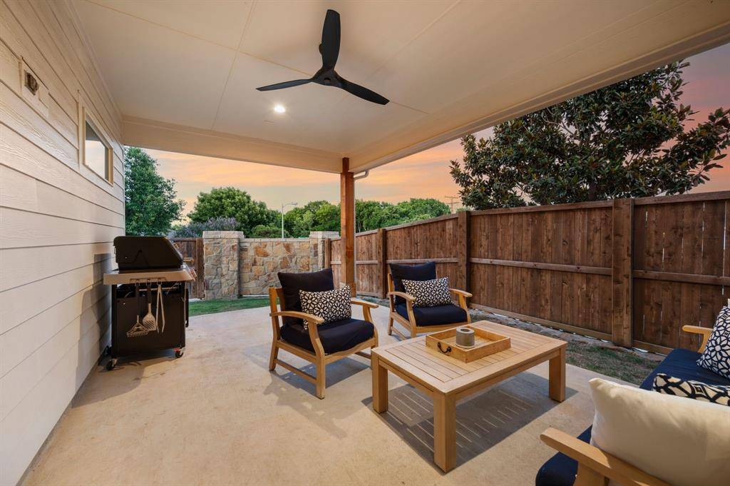 Grapevine, TX 76051,1002 Meadow Bend Loop N