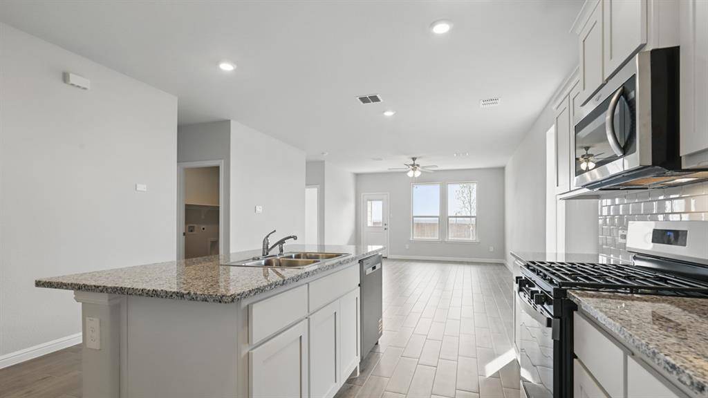 Decatur, TX 76234,805 HOLLYN Drive