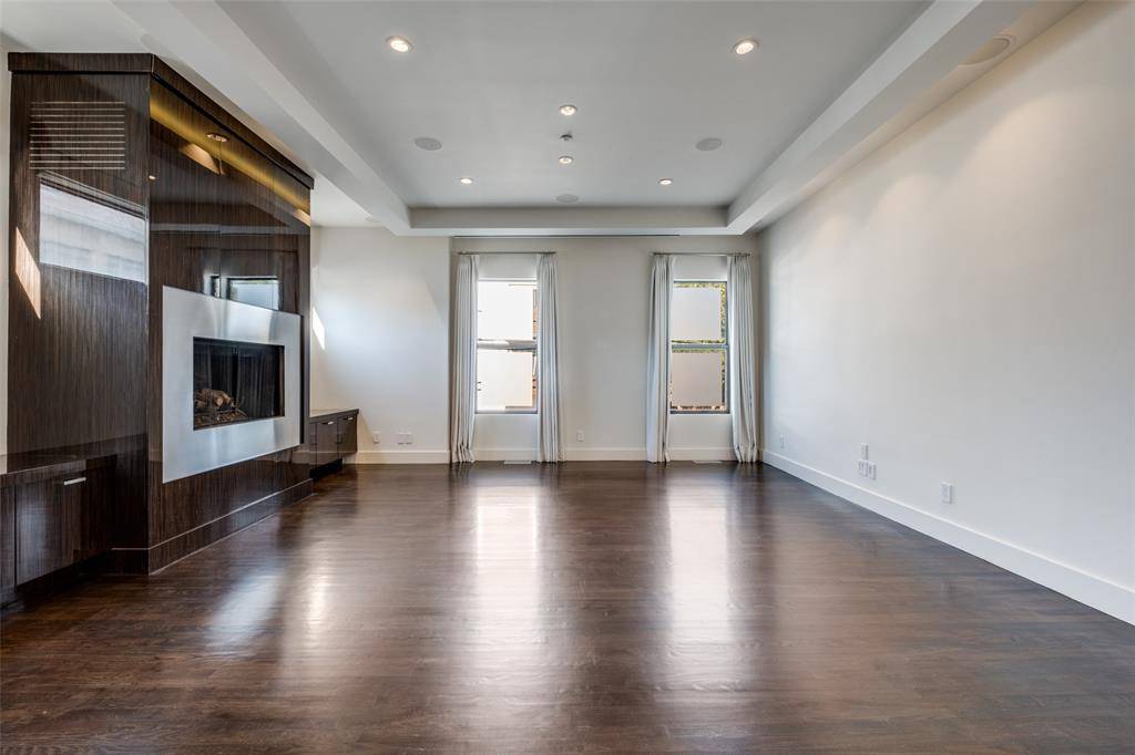 Dallas, TX 75219,4418 Holland Avenue #B