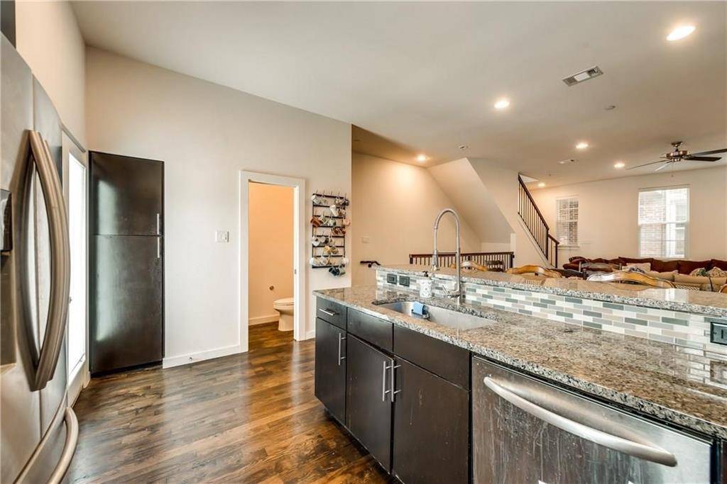 Dallas, TX 75204,3200 Ross Avenue #31