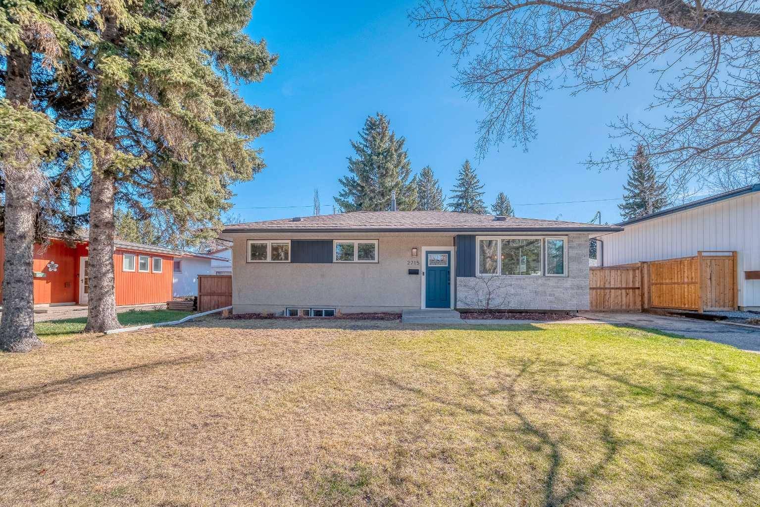 Calgary, AB T3E 5J6,2715 63 AVE SW