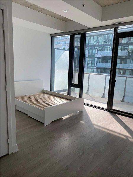 Toronto C10, ON M4P 1R4,185 Roehampton AVE #602