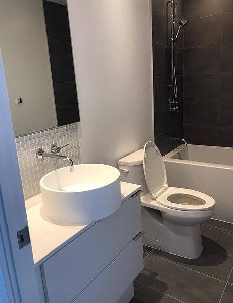 Toronto C10, ON M4P 1R4,185 Roehampton AVE #602