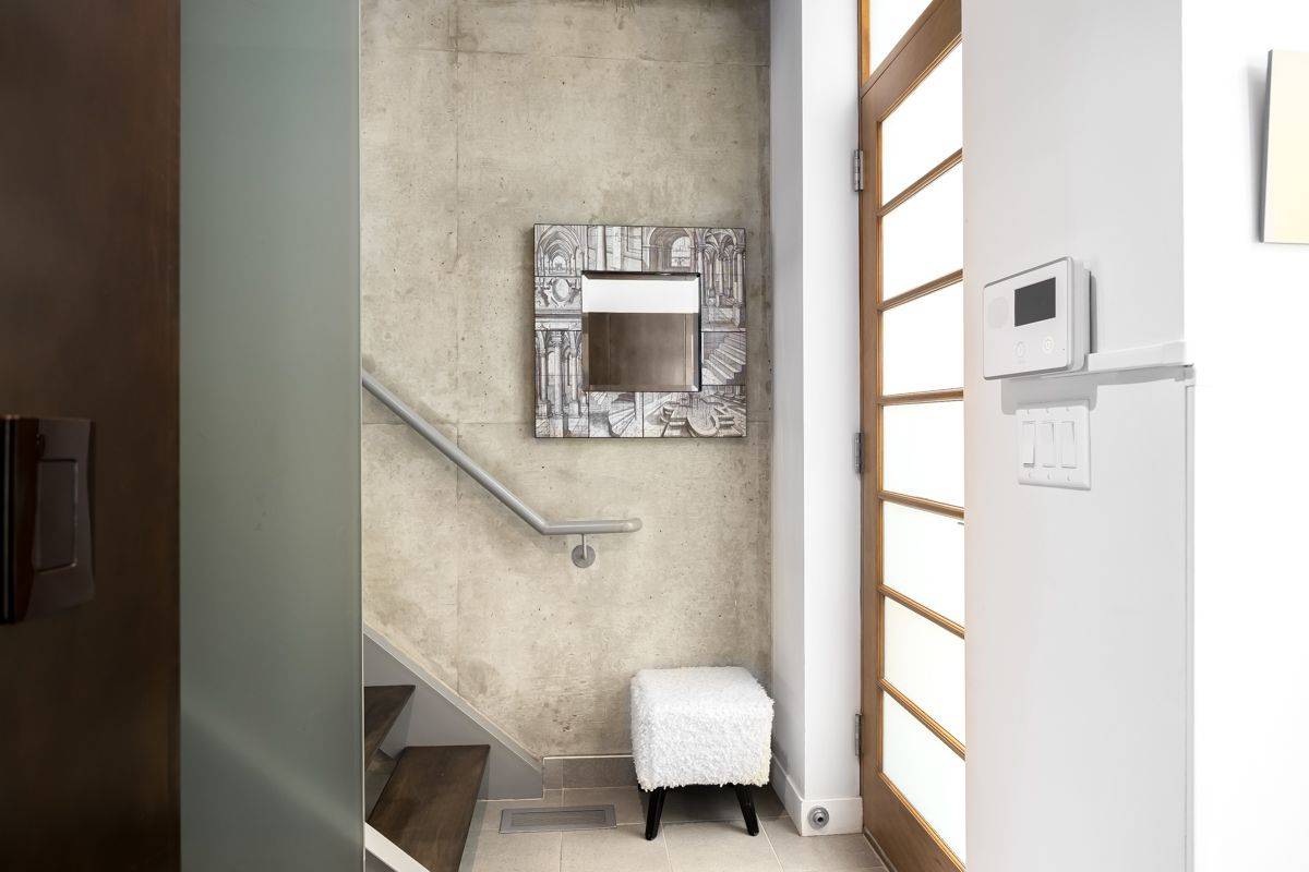 Toronto C08, ON M4Y 1X6,301 Mutual ST