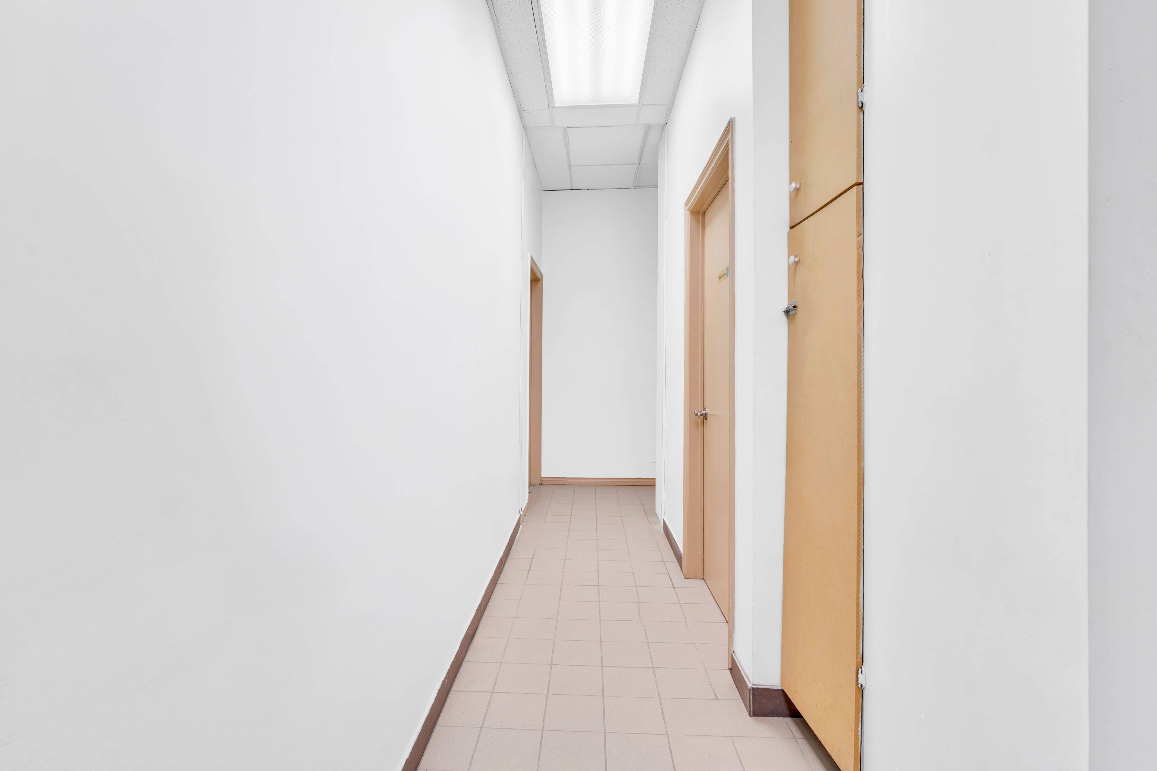 Toronto E08, ON M1J 2G2,3155 Eglinton AVE E #4