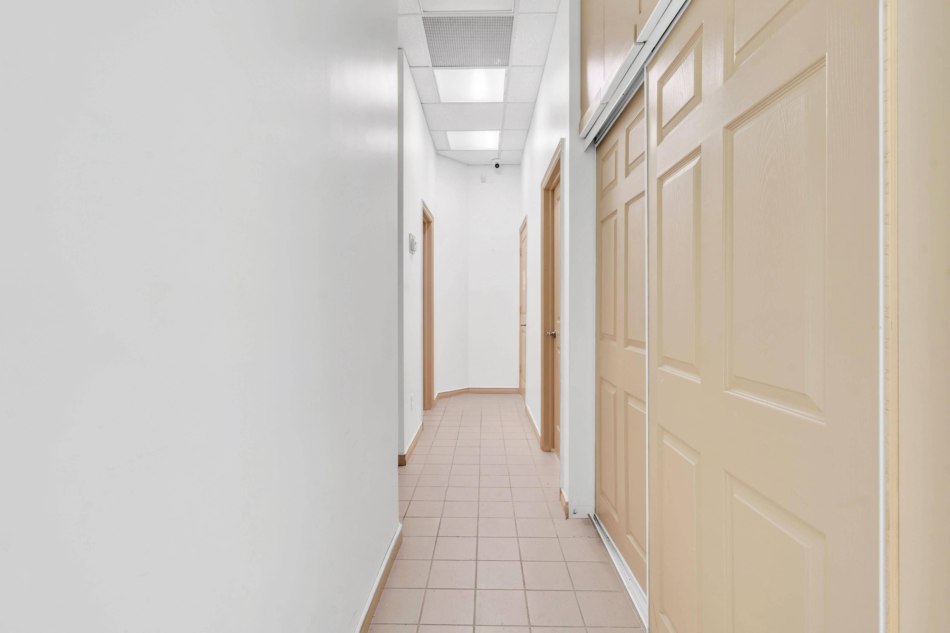 Toronto E08, ON M1J 2G2,3155 Eglinton AVE E #4