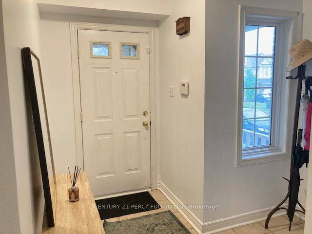 Whitby, ON L1R 2S8,27 Whitewater ST