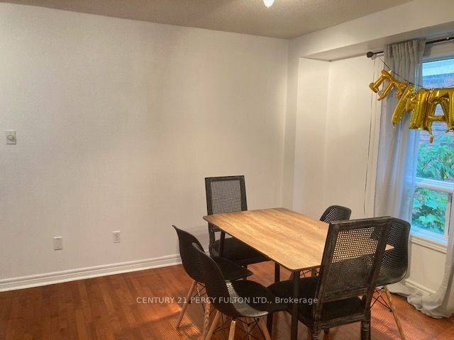 Whitby, ON L1R 2S8,27 Whitewater ST