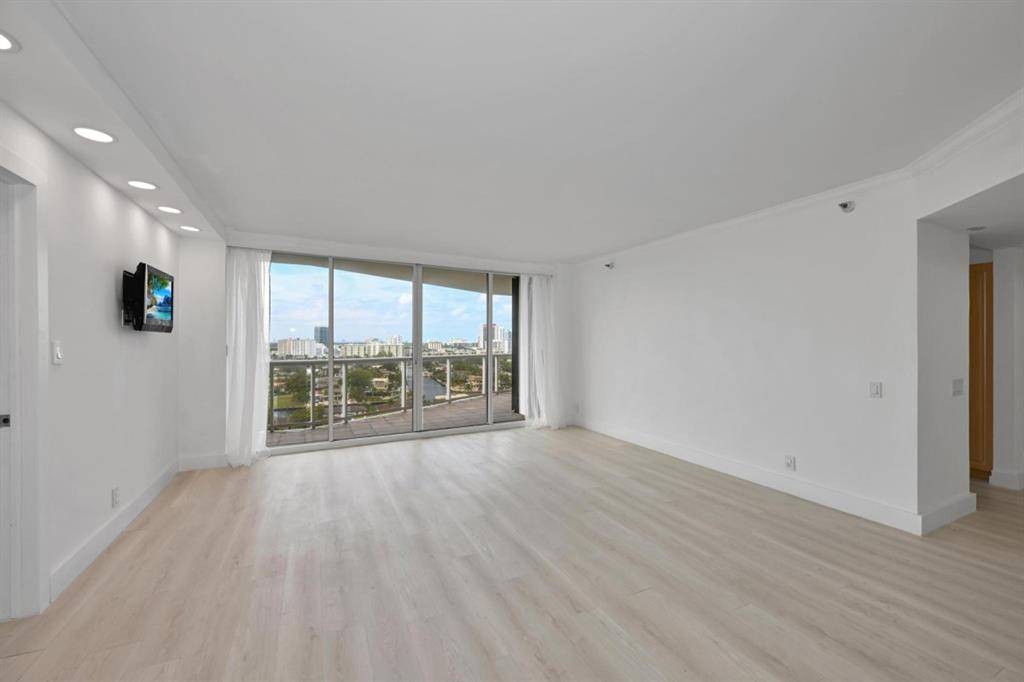 Aventura, FL 33180,3640 Yacht Club Dr #1501