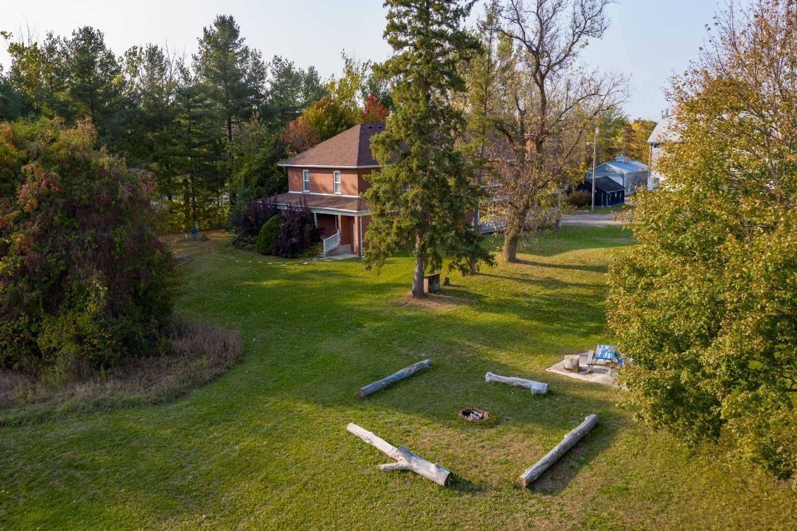 Adjala-tosorontio, ON L0N 1P0,10602 9 Highway Palgrave FWY