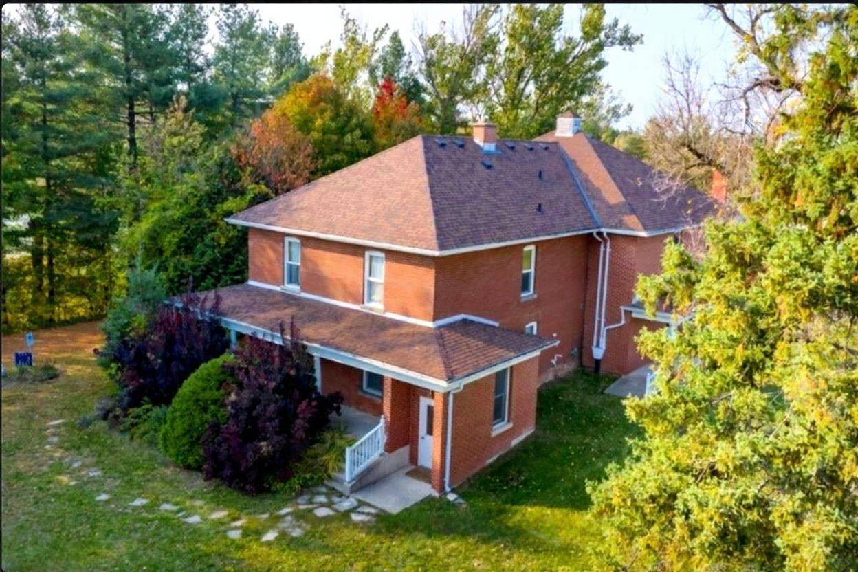 Adjala-tosorontio, ON L0N 1P0,10602 9 Highway Palgrave FWY