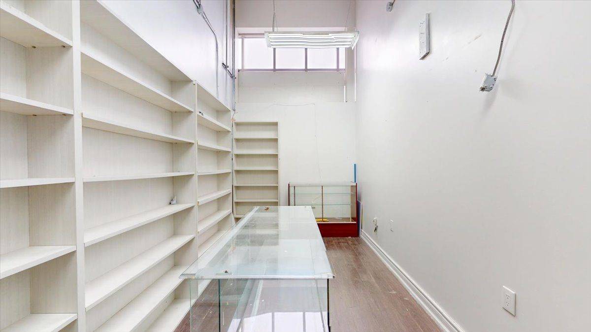 Mississauga, ON L4T 0B4,7215 Goreway DR N #2A04