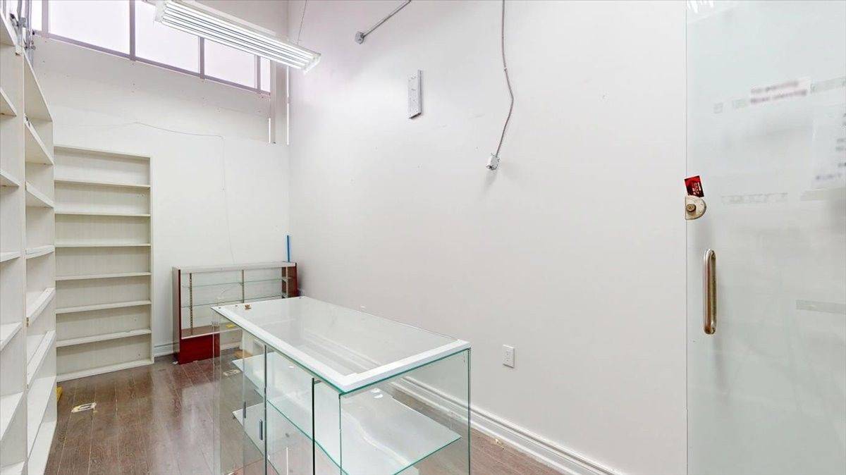 Mississauga, ON L4T 0B4,7215 Goreway DR N #2A04