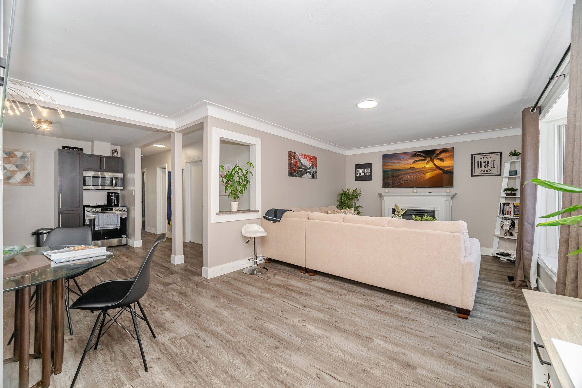 Grimsby, ON L3M 3L6,77 Fairview RD