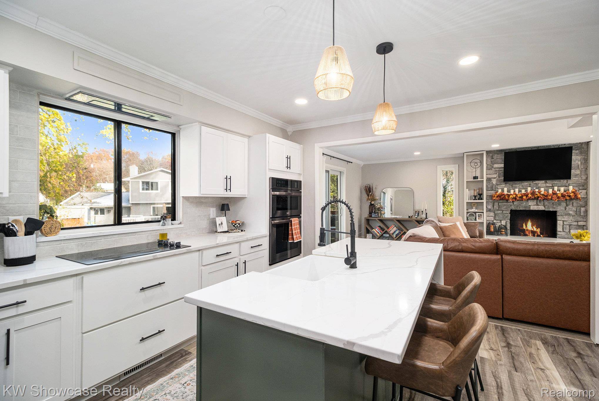 Waterford, MI 48327,7936 Rampart TRL