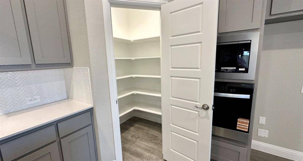 Denton, TX 76205,2513 GOLDFINCH Drive