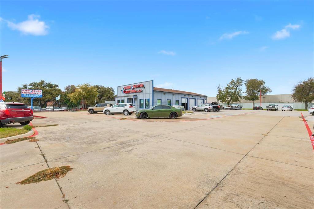 Dallas, TX 75229,2661 Walnut Hill Lane