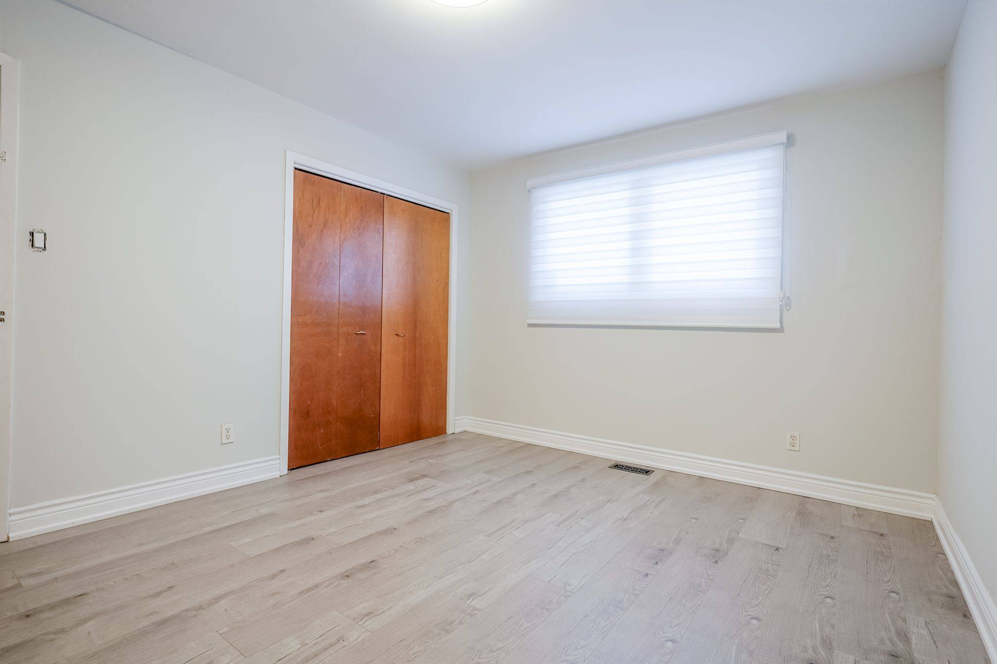 Toronto E10, ON M1C 1G5,765 Morrish RD #Bsmt