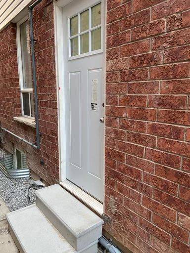 Ajax, ON L1S 7N8,44 Howling CRES