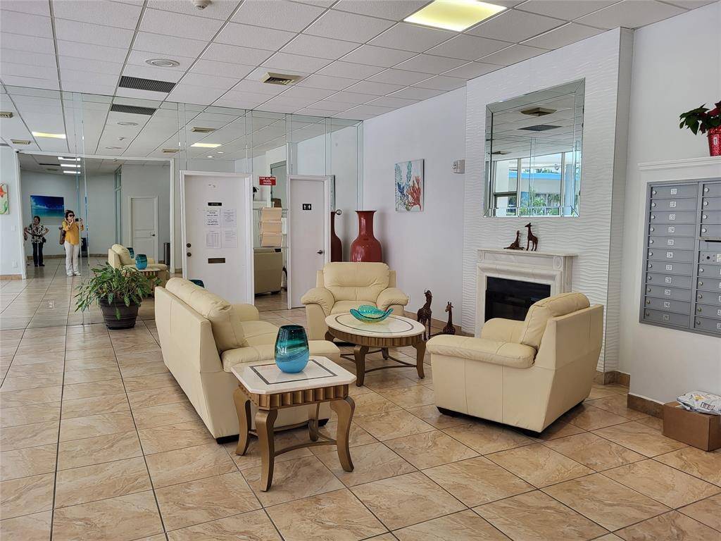 Hallandale Beach, FL 33009,1801 S Ocean Dr #239