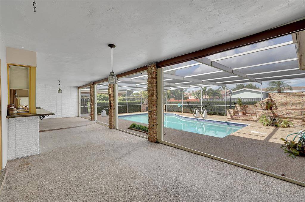 Hollywood, FL 33021,4807 Cleveland St