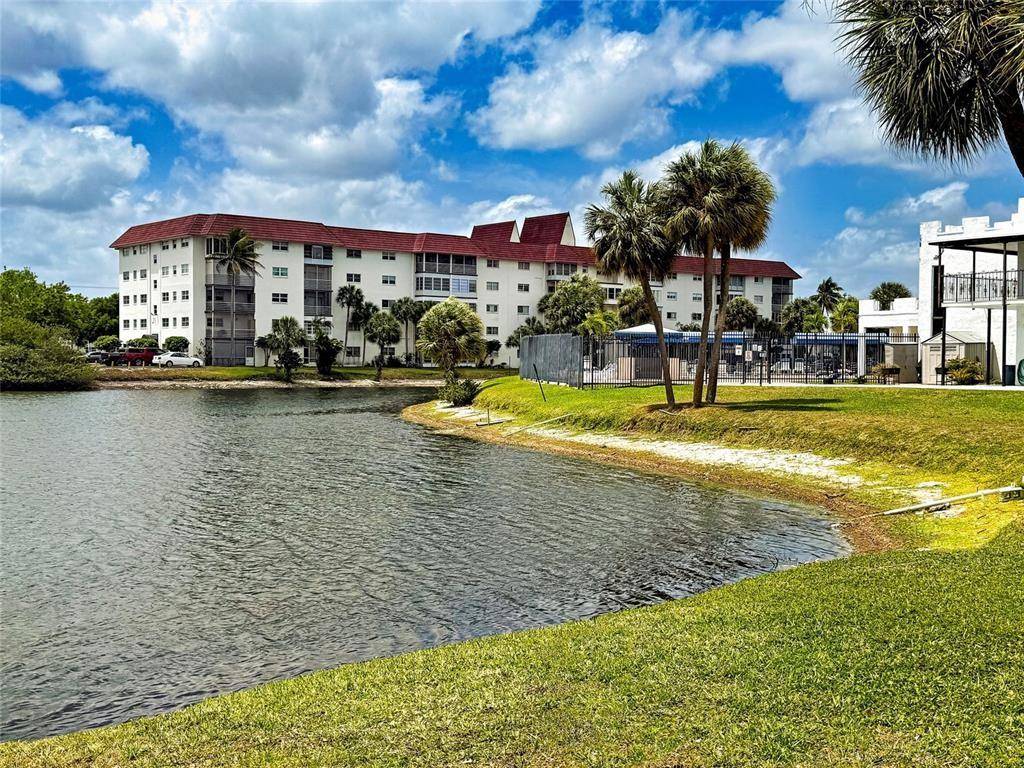 Lauderhill, FL 33313,4851 NW 21ST #403