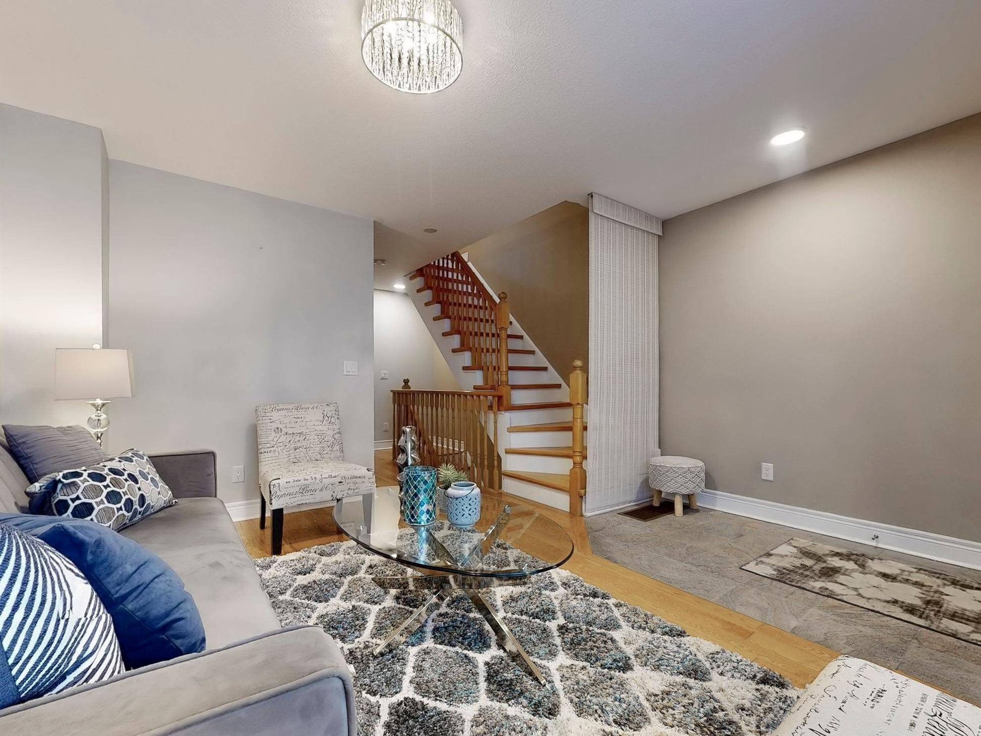 Markham, ON L3T 7Y4,26 Suncrest BLVD