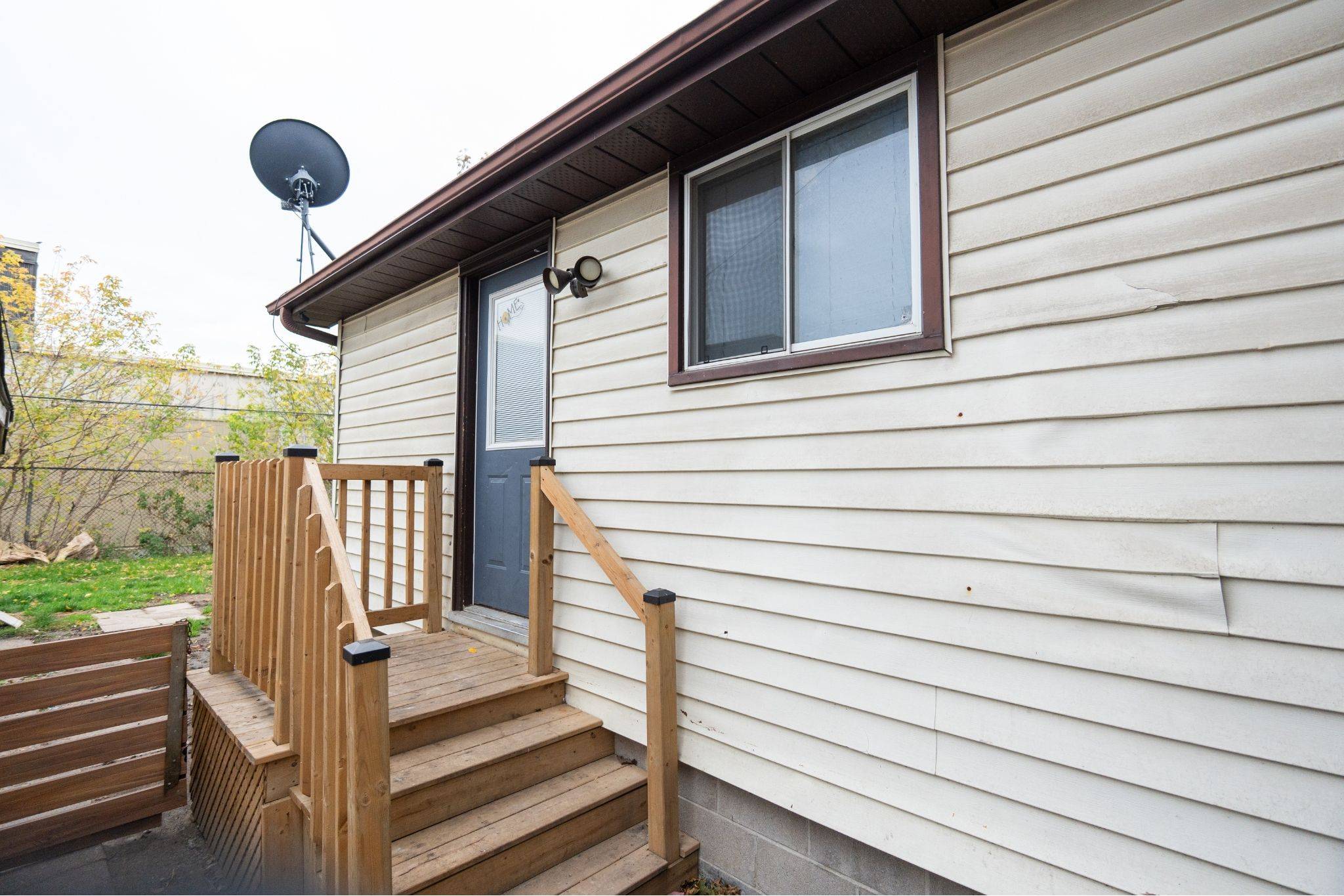 Peterborough, ON K9J 2C8,565 Romaine ST