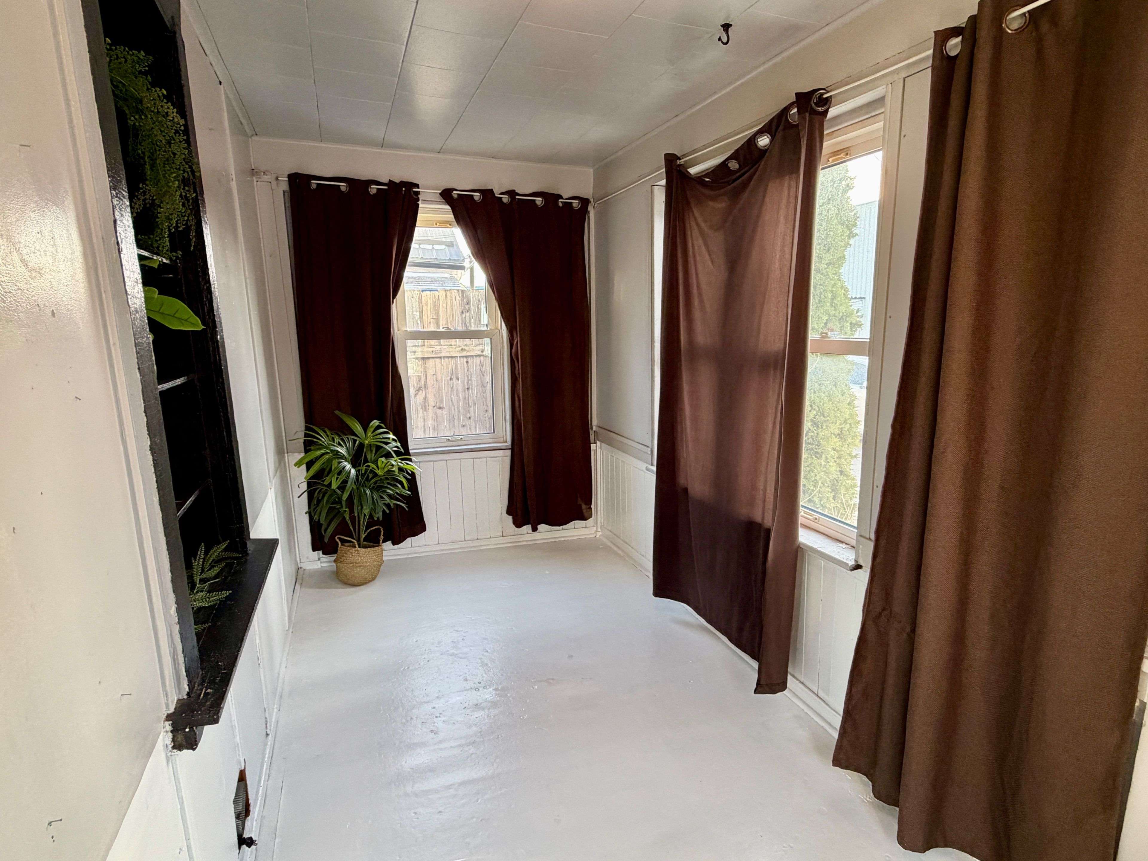 Chatham-kent, ON N7M 4N4,37 Foster ST