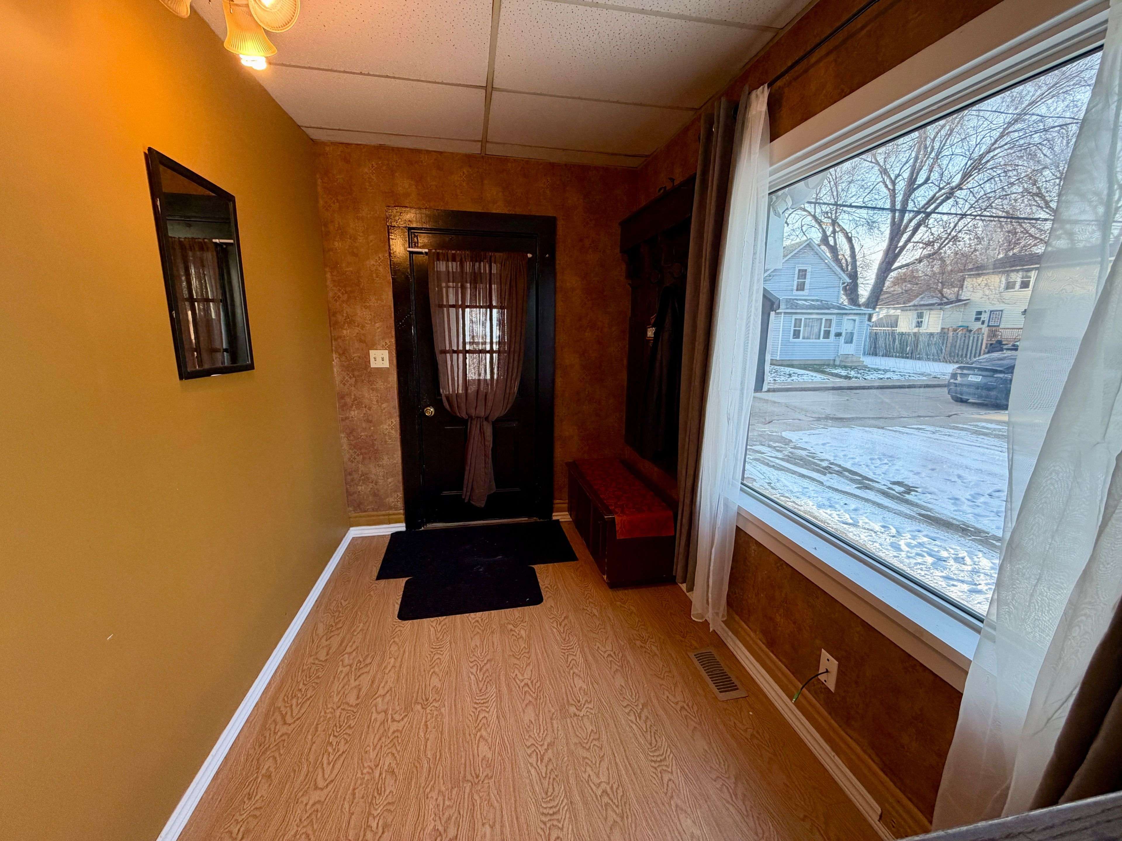 Chatham-kent, ON N7M 4N4,37 Foster ST