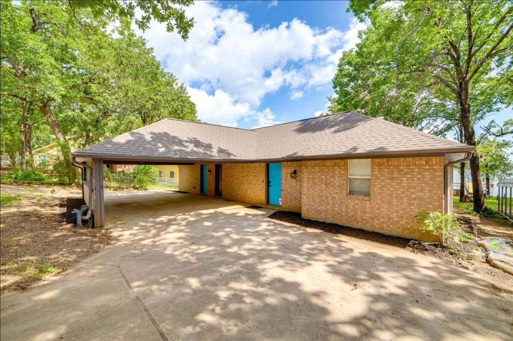 Kemp, TX 75143,828 Oak Landing Circle