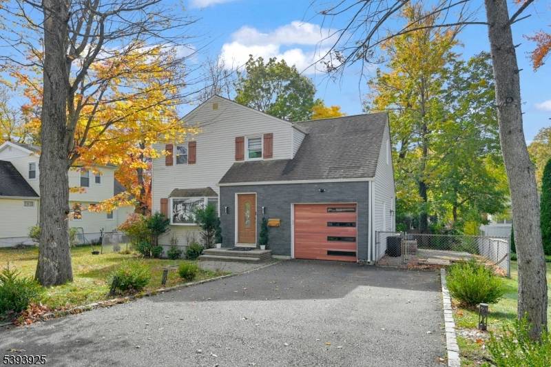 Livingston Twp., NJ 07039,35 Grand Ter