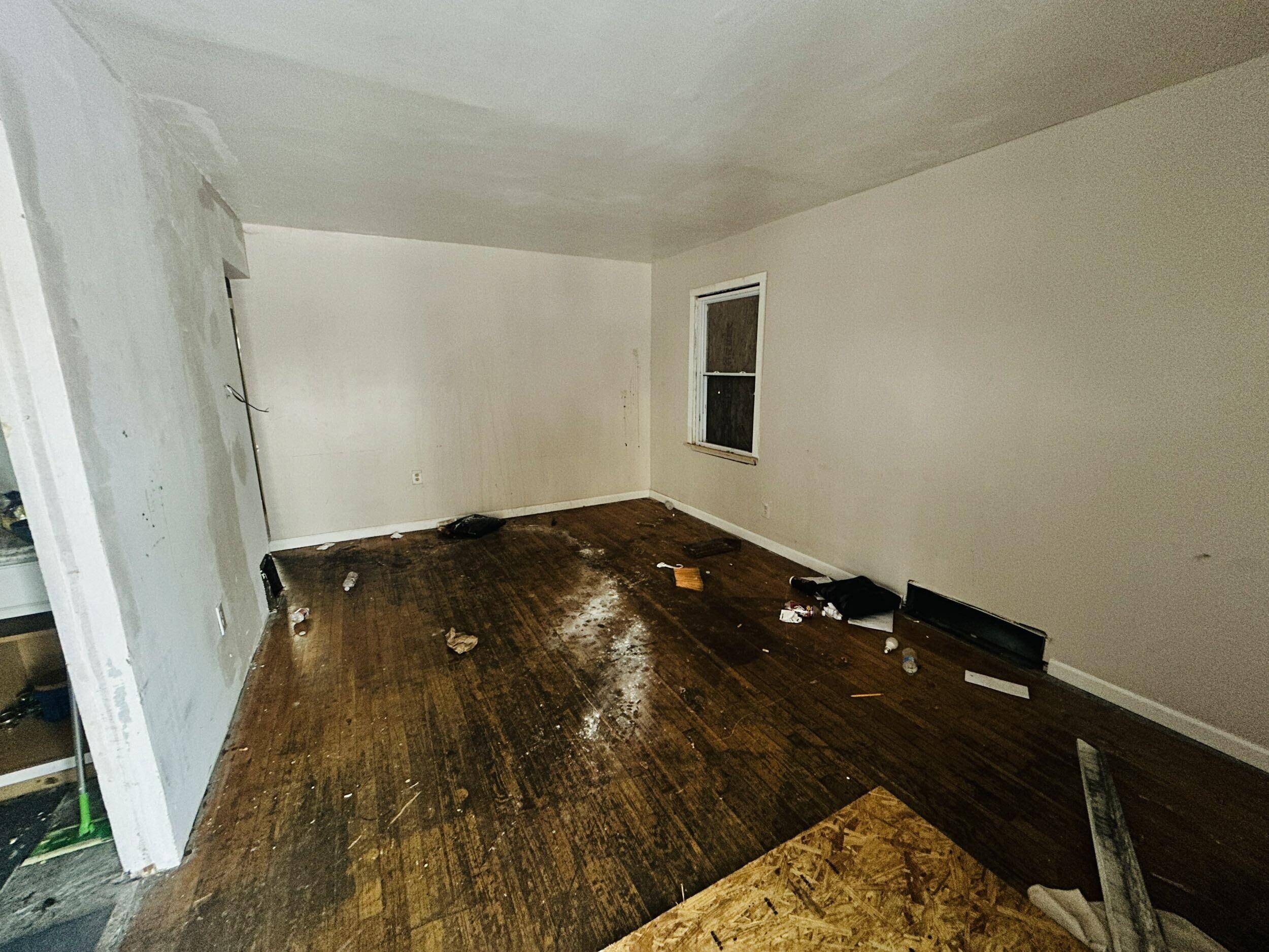 Detroit, MI 48204,8907 Cloverlawn ST