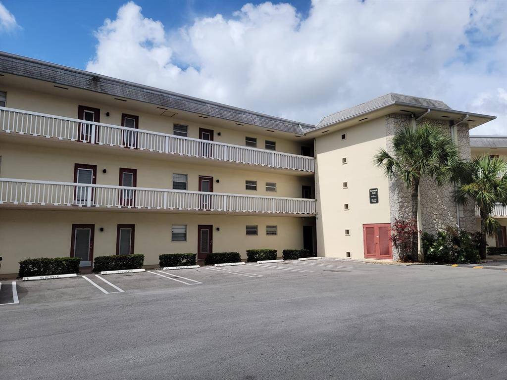 Fort Lauderdale, FL 33313,4451 NW 16th St #104K