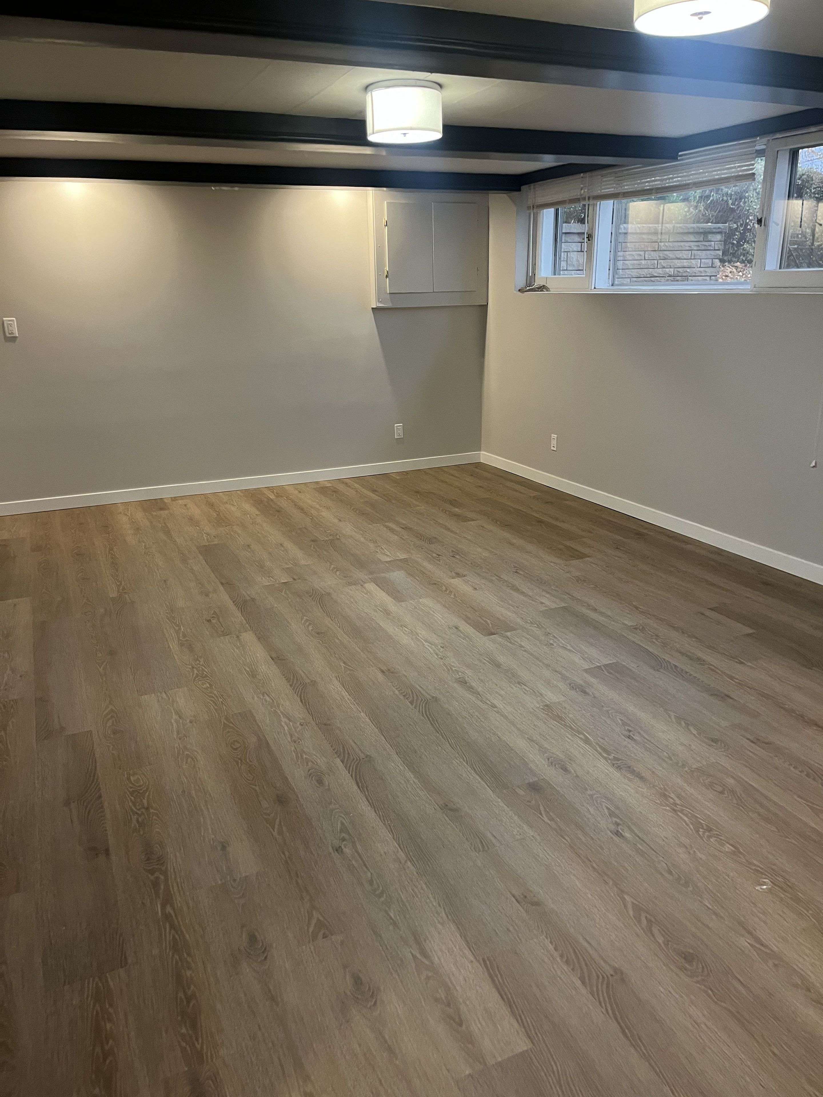 Toronto W04, ON M6B 1V6,35 Lilywood RD #B1