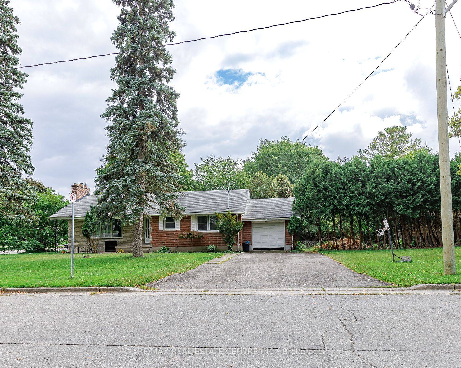 London North, ON N6G 1K2,73 Edgar DR #Main