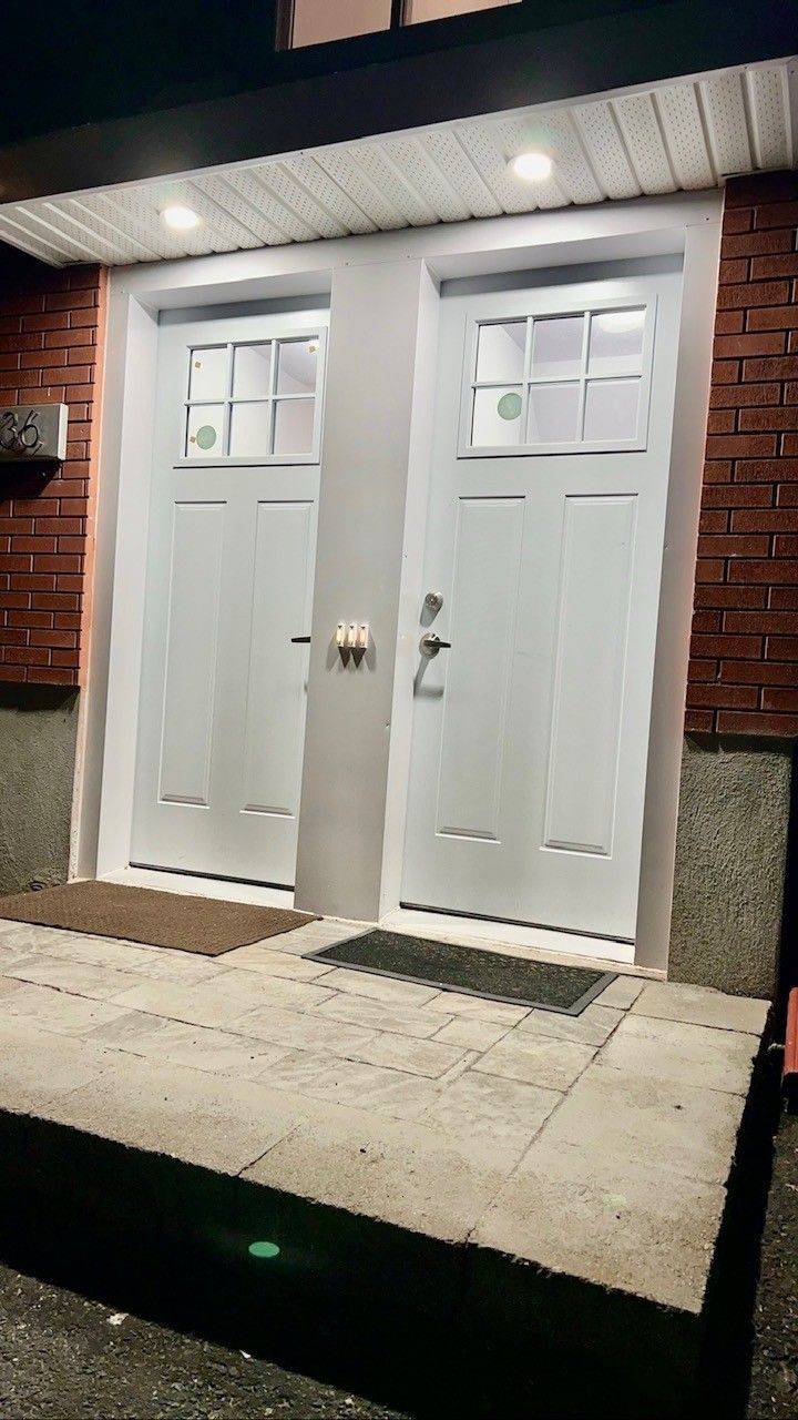 Mooneys Bay - Carleton Heights And Area, ON K2C 1S3,1436 Bellamy ST #3